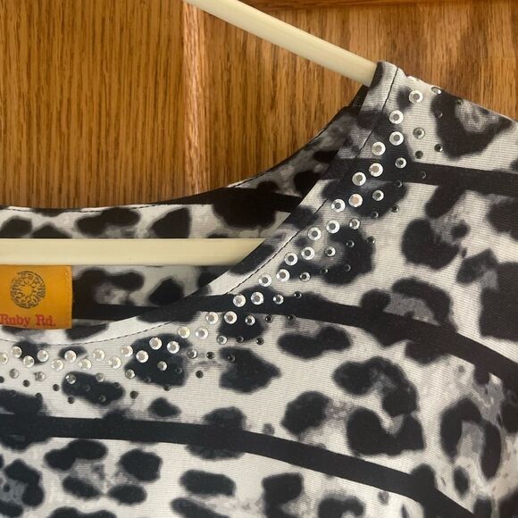 Ruby Rd PL Black Leopard Top - Picture 3 of 9
